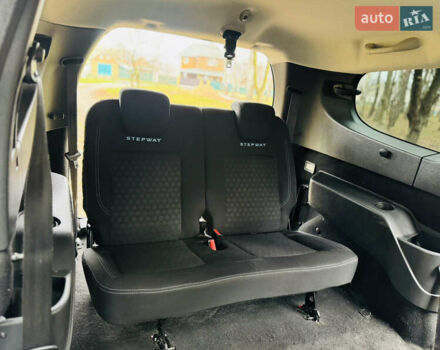 Синий Рено Лоджи, объемом двигателя 1.5 л и пробегом 57 тыс. км за 12500 $, фото 13 на Automoto.ua