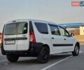 Белый Рено Логан МСВ, объемом двигателя 1.6 л и пробегом 249 тыс. км за 3499 $, фото 7 на Automoto.ua