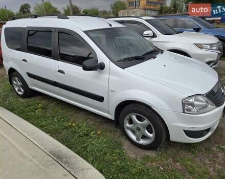 Білий Рено Логан МСВ, об'ємом двигуна 1.6 л та пробігом 160 тис. км за 6000 $, фото 1 на Automoto.ua