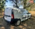 Белый Рено Логан МСВ, объемом двигателя 1.6 л и пробегом 160 тыс. км за 3500 $, фото 6 на Automoto.ua