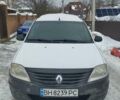 Білий Рено Логан МСВ, об'ємом двигуна 1.6 л та пробігом 475 тис. км за 2100 $, фото 1 на Automoto.ua