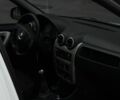 Білий Рено Логан МСВ, об'ємом двигуна 1.6 л та пробігом 176 тис. км за 4700 $, фото 10 на Automoto.ua