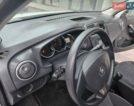 Белый Рено Логан МСВ, объемом двигателя 1.5 л и пробегом 138 тыс. км за 6800 $, фото 38 на Automoto.ua