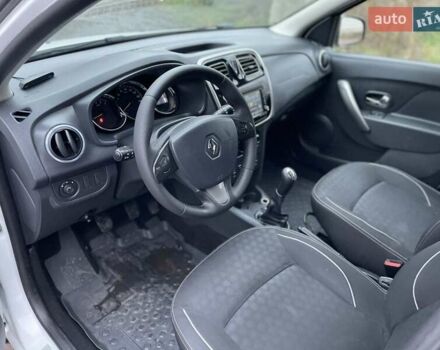 Белый Рено Логан МСВ, объемом двигателя 1.5 л и пробегом 270 тыс. км за 6700 $, фото 5 на Automoto.ua