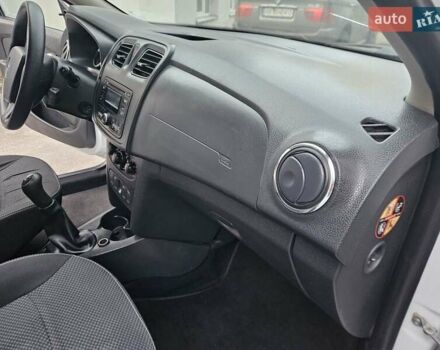 Белый Рено Логан МСВ, объемом двигателя 1.5 л и пробегом 138 тыс. км за 6800 $, фото 46 на Automoto.ua