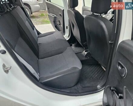 Белый Рено Логан МСВ, объемом двигателя 1.5 л и пробегом 138 тыс. км за 6800 $, фото 44 на Automoto.ua