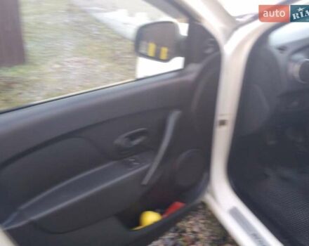 Рено Логан МСВ 2015 в Николаеве на Automoto.ua Белый Рено Логан МСВ, объемом двигателя 1.5 л и пробегом 330 тыс. км за 6300 $, фото 5 на Automoto.ua