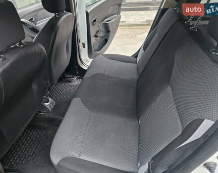 Белый Рено Логан МСВ, объемом двигателя 1.5 л и пробегом 138 тыс. км за 6800 $, фото 39 на Automoto.ua