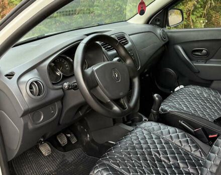 Белый Рено Логан МСВ, объемом двигателя 1.5 л и пробегом 223 тыс. км за 6850 $, фото 8 на Automoto.ua