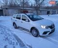 Білий Рено Логан МСВ, об'ємом двигуна 1.5 л та пробігом 104 тис. км за 8600 $, фото 5 на Automoto.ua