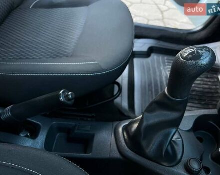 Белый Рено Логан МСВ, объемом двигателя 1.5 л и пробегом 69 тыс. км за 10600 $, фото 8 на Automoto.ua