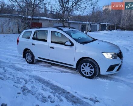 Белый Рено Логан МСВ, объемом двигателя 1.5 л и пробегом 104 тыс. км за 7950 $, фото 1 на Automoto.ua