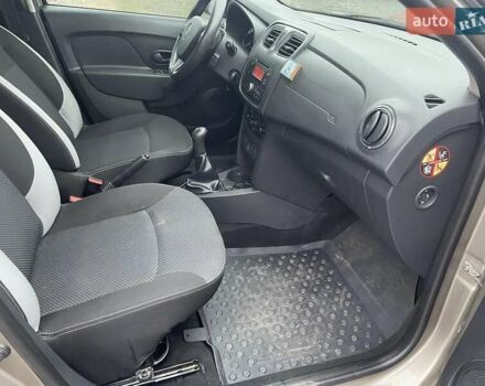 Бежевый Рено Логан МСВ, объемом двигателя 1.15 л и пробегом 155 тыс. км за 5900 $, фото 13 на Automoto.ua