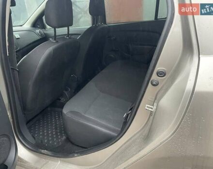 Бежевый Рено Логан МСВ, объемом двигателя 1.15 л и пробегом 155 тыс. км за 5900 $, фото 14 на Automoto.ua