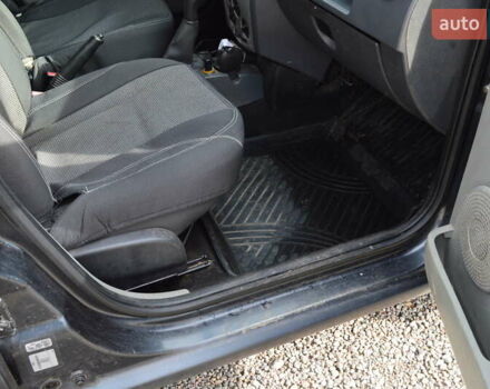 Рено Логан МСВ 2011 у Кропивницькому (Кіровограді) на Automoto.ua Чорний Рено Логан МСВ, об'ємом двигуна 1.6 л та пробігом 466 тис. км за 4200 $, фото 18 на Automoto.ua