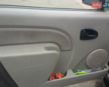 Черный Рено Логан МСВ, объемом двигателя 1.6 л и пробегом 176 тыс. км за 5200 $, фото 19 на Automoto.ua