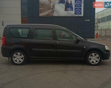 Черный Рено Логан МСВ, объемом двигателя 1.6 л и пробегом 176 тыс. км за 5200 $, фото 5 на Automoto.ua