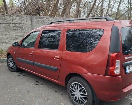 Червоний Рено Логан МСВ, об'ємом двигуна 1.6 л та пробігом 330 тис. км за 5500 $, фото 2 на Automoto.ua