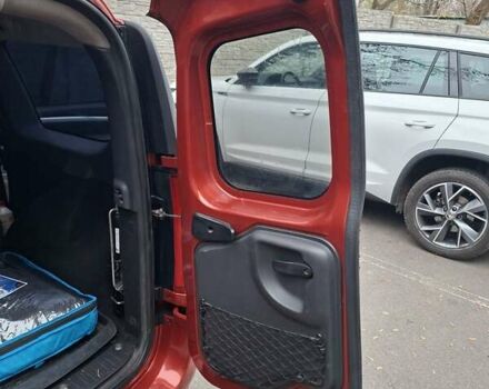 Червоний Рено Логан МСВ, об'ємом двигуна 1.6 л та пробігом 330 тис. км за 5500 $, фото 13 на Automoto.ua