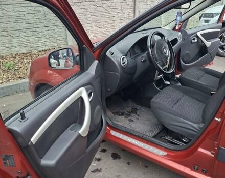 Червоний Рено Логан МСВ, об'ємом двигуна 1.6 л та пробігом 330 тис. км за 5500 $, фото 24 на Automoto.ua