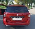 Красный Рено Логан МСВ, объемом двигателя 1.5 л и пробегом 161 тыс. км за 8500 $, фото 4 на Automoto.ua