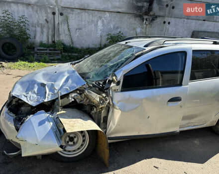 Рено Логан МСВ, объемом двигателя 1.5 л и пробегом 180 тыс. км за 2400 $, фото 4 на Automoto.ua