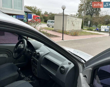 Серый Рено Логан МСВ, объемом двигателя 1.6 л и пробегом 96 тыс. км за 6100 $, фото 23 на Automoto.ua