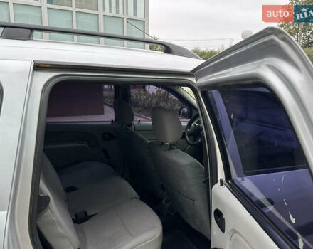 Серый Рено Логан МСВ, объемом двигателя 1.6 л и пробегом 96 тыс. км за 5900 $, фото 16 на Automoto.ua