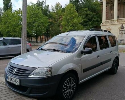 Серый Рено Логан МСВ, объемом двигателя 1.6 л и пробегом 219 тыс. км за 6800 $, фото 1 на Automoto.ua
