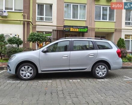Серый Рено Логан МСВ, объемом двигателя 1.5 л и пробегом 68 тыс. км за 13000 $, фото 2 на Automoto.ua