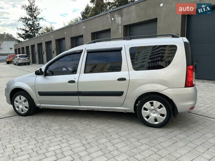 Рено Логан МСВ 2010 в Каменце-Подольском на Automoto.ua Серый Рено Логан МСВ, объемом двигателя 1.6 л и пробегом 97 тыс. км за 5999 $, фото 1 на Automoto.ua