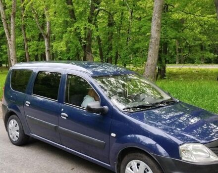 Синий Рено Логан МСВ, объемом двигателя 1.6 л и пробегом 204 тыс. км за 5200 $, фото 1 на Automoto.ua