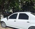 Білий Рено Логан, об'ємом двигуна 1.4 л та пробігом 340 тис. км за 2990 $, фото 1 на Automoto.ua