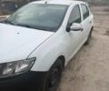 Белый Рено Логан, объемом двигателя 1.5 л и пробегом 320 тыс. км за 4500 $, фото 4 на Automoto.ua