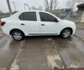 Білий Рено Логан, об'ємом двигуна 1 л та пробігом 120 тис. км за 7500 $, фото 2 на Automoto.ua