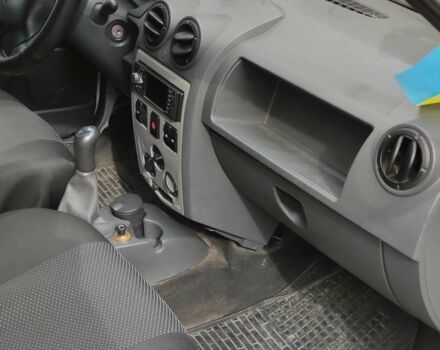 Белый Рено Логан, объемом двигателя 1.6 л и пробегом 3 тыс. км за 3200 $, фото 2 на Automoto.ua