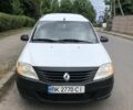 Белый Рено Логан, объемом двигателя 1.5 л и пробегом 320 тыс. км за 3700 $, фото 1 на Automoto.ua