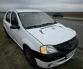 Белый Рено Логан, объемом двигателя 1.4 л и пробегом 255 тыс. км за 1499 $, фото 3 на Automoto.ua