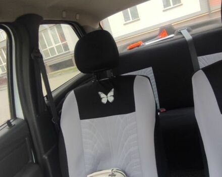 Белый Рено Логан, объемом двигателя 1.4 л и пробегом 332 тыс. км за 3100 $, фото 7 на Automoto.ua