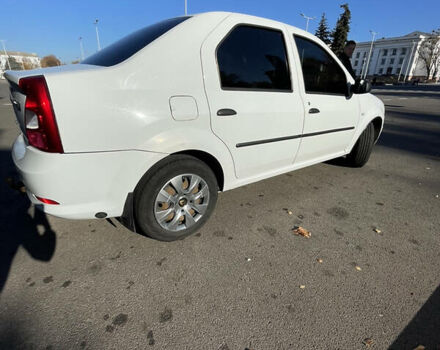 Білий Рено Логан, об'ємом двигуна 1.4 л та пробігом 82 тис. км за 5150 $, фото 6 на Automoto.ua