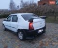 Белый Рено Логан, объемом двигателя 1.39 л и пробегом 170 тыс. км за 1999 $, фото 2 на Automoto.ua
