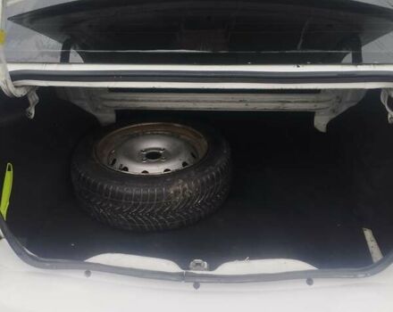 Белый Рено Логан, объемом двигателя 1.39 л и пробегом 280 тыс. км за 3500 $, фото 9 на Automoto.ua