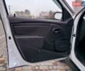 Белый Рено Логан, объемом двигателя 1.39 л и пробегом 170 тыс. км за 1999 $, фото 16 на Automoto.ua