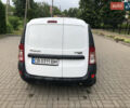 Белый Рено Логан, объемом двигателя 1.6 л и пробегом 270 тыс. км за 3500 $, фото 3 на Automoto.ua