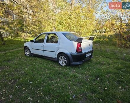 Білий Рено Логан, об'ємом двигуна 1.39 л та пробігом 770 тис. км за 2500 $, фото 1 на Automoto.ua