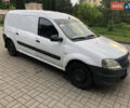 Белый Рено Логан, объемом двигателя 1.6 л и пробегом 270 тыс. км за 3500 $, фото 1 на Automoto.ua