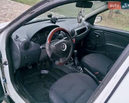 Белый Рено Логан, объемом двигателя 1.39 л и пробегом 170 тыс. км за 1999 $, фото 17 на Automoto.ua