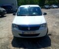 Белый Рено Логан, объемом двигателя 1.4 л и пробегом 259 тыс. км за 4000 $, фото 1 на Automoto.ua
