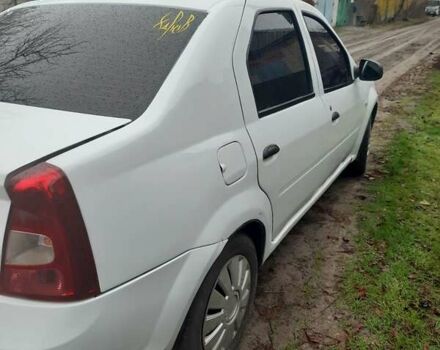 Белый Рено Логан, объемом двигателя 1.39 л и пробегом 276 тыс. км за 2950 $, фото 3 на Automoto.ua