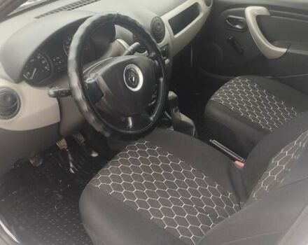 Белый Рено Логан, объемом двигателя 1.39 л и пробегом 280 тыс. км за 3500 $, фото 7 на Automoto.ua